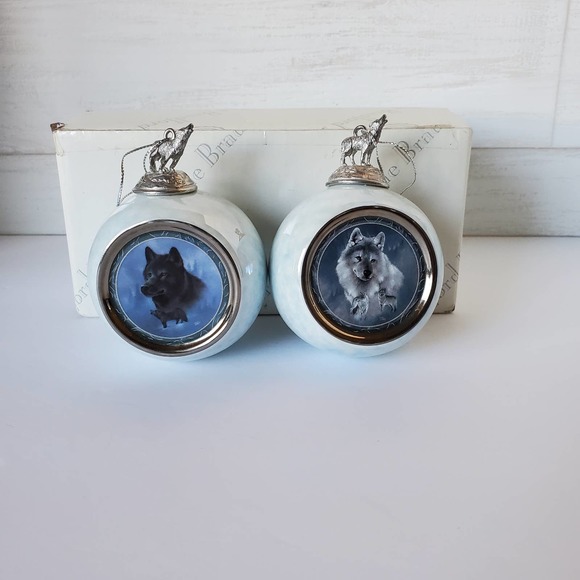 The Bradford Editions 1997 Wolf Ornaments - Picture 1 of 6